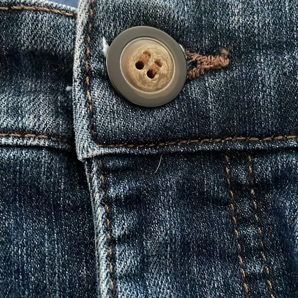 Mid-rise straight leg jeans - Picture 5 of 6